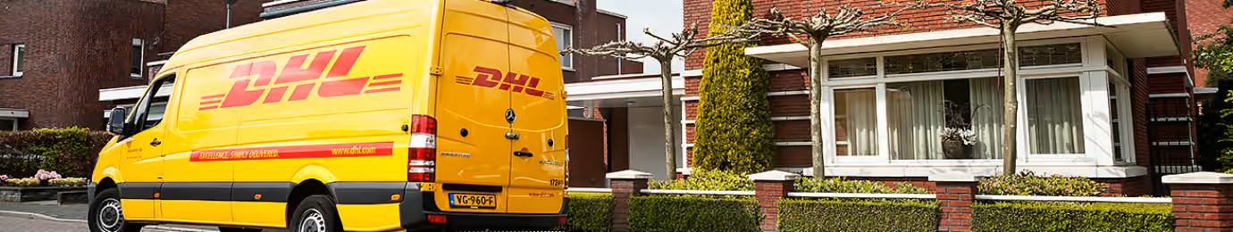 DHL bus